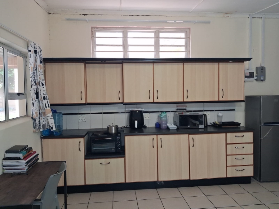 To Let 1 Bedroom Property for Rent in Selborne Eastern Cape